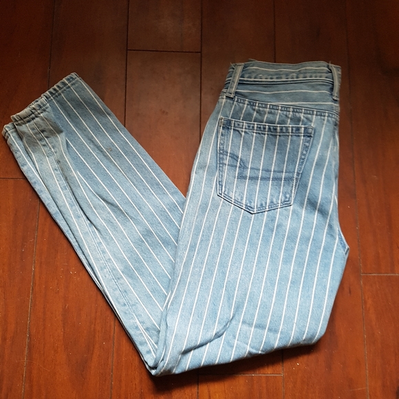 American Eagle Jeans - Picture 1 of 3